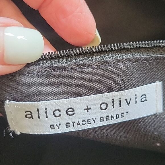 Alice + Olivia Daisy Print Overnighter Duffle Bag - Picture 10 of 12